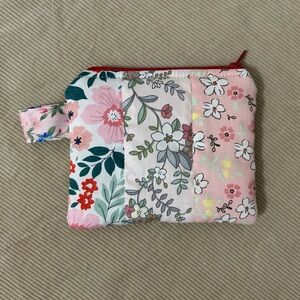 Handmade Quilted Mini Zipper Pouch | Floral Patchwork | Pink Floral 6